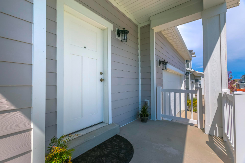 Old Orchard Beach Pella® Door Styles